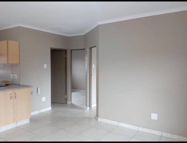 2 BEDROOM PROPERTY TO RENT IN ARBORETUM
